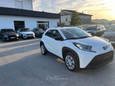 Toyota Aygo 1.0 VVT-i 72 CV 5 porte Active Bianco usata Alife