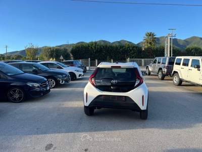 Toyota Aygo 1.0 VVT-i 72 CV 5 porte Active Bianco usata Alife