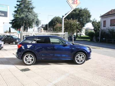 Audi Q2 35 TDI S tronic S line Edition Blu/Azzurro usata Nova Milanese