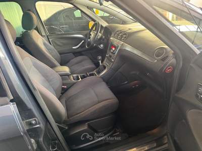Ford S-Max Titanium Grigio usata LUCERA