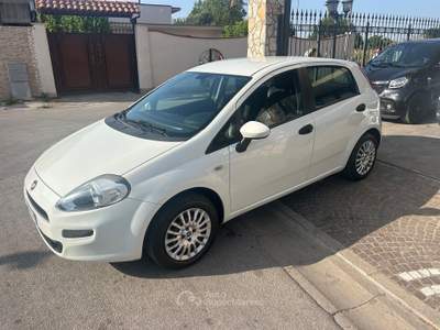 Fiat Punto Evo Fiat Punto 1.4 8V 5 porte Easypower Lounge GPL Bianco usata Caivano