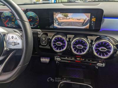 Mercedes-Benz Classe A 200 AMG Edition Packet PANORAMA CAMERA Bianco usata Lignano Sabbiadoro