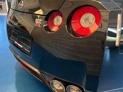 Nissan GT-R NISSAN GT-R 3.8 V6 Black edition 550cv Nero usata Fontaneto d'Agogna