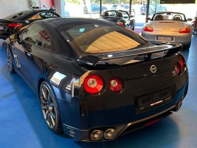 Nissan GT-R NISSAN GT-R 3.8 V6 Black edition 550cv Nero usata Fontaneto d'Agogna