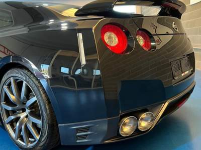 Nissan GT-R NISSAN GT-R 3.8 V6 Black edition 550cv Nero usata Fontaneto d'Agogna