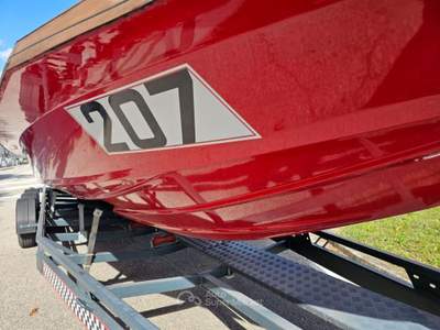Ferrari Testarossa Barca d epoca da corsa unica Rosso usata Dolo