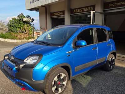 Fiat Panda Cross 1.0 FireFly S&S Hybrid Blu/Azzurro usata Briga Novarese