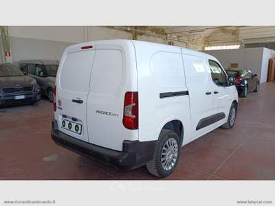 Toyota Proace Proace City 1.5D 130CV S&S PL 4p.Comfort Bianco usata Trani