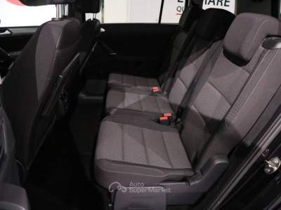 Volkswagen Touran 2.0 tdi Business 115cv dsg Nero usata Carlentini
