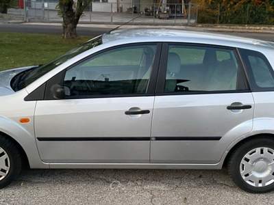 Ford Fiesta fiesta unicoproprietario neopatentato Grigio usata Forlì