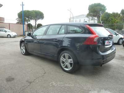Volvo V60 Geartronic Summum EURO 6 Blu/Azzurro usata Forlì