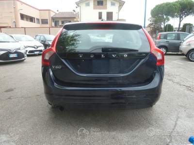 Volvo V60 Geartronic Summum EURO 6 Blu/Azzurro usata Forlì