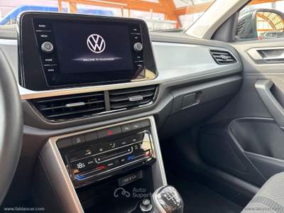 Volkswagen T-Roc T-Roc 1.0 TSI Life Giallo usata Torre del Greco
