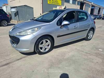 Peugeot 207 1.4 BENZINA/GPL - 2009 5 PORTE Grigio usata ANDRIA