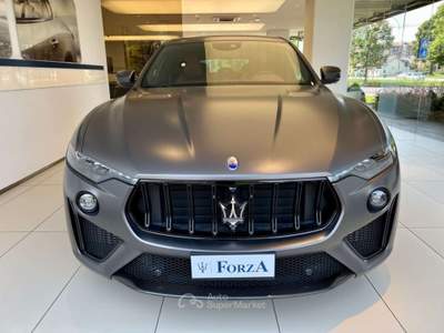 Maserati Levante 3.8 V8 Trofeo 580cv , Grigio Maratea Matte Grigio usata Venaria Reale