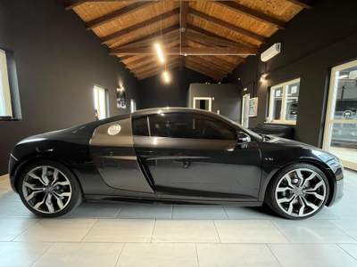 Audi R8 VENDUTA Nero usata TORINO