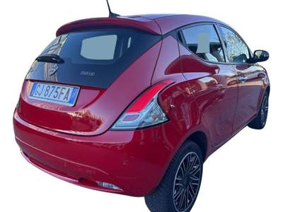 Lancia Ypsilon 1.0 FireFly 5 porte S&S Hybrid Ecochic Silver Rosso usata Oderzo