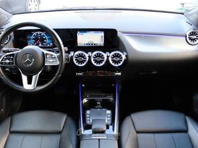 Mercedes-Benz GLA 2020 MERCEDES GLA 200d PROGRESSIVE CAM AMBIENTE CARPLAY Nero usata LIVORNO