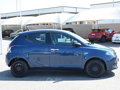 Lancia Ypsilon 1.0 FireFly 5 porte S&S Hybrid Silver Blu/Azzurro usata Pianezza