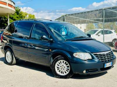Chrysler Voyager / Grand Voyager 7 POSTI usata DUEVILLE