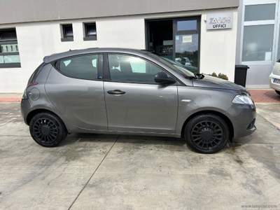 Lancia Ypsilon Ypsilon 1.2 69 CV 5p. S&S Elefantino Blu Grigio usata Mesagne