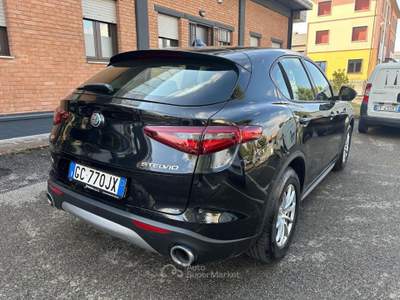 Alfa Romeo Stelvio 2.2 T.diesel 190 CV AT8 Q4 Bus. Nero usata Casalgrande