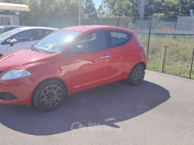 Lancia Ypsilon 1.2 69cv GPL Ecochic Gold Unico proprietario - Iva esposta Rosso usata Ardea