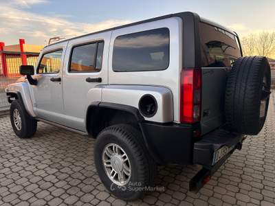 Hummer H3 245CV ADVENTURE CAMBIO MANUALE UNICOPROPR GPL Argento usata VOLPIANO