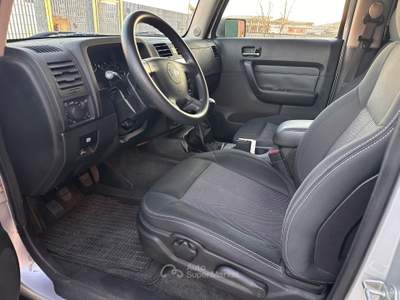 Hummer H3 245CV ADVENTURE CAMBIO MANUALE UNICOPROPR GPL Argento usata VOLPIANO