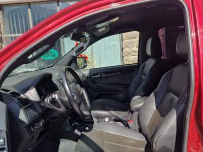 Isuzu D-Max 1.9 Crew Cab 4WD Clima Lilla usata Levico Terme
