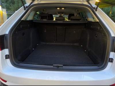 Skoda Superb Skoda Superb 2022 Station Wagon 2.0 TDI 150cv Bianco usata Verona