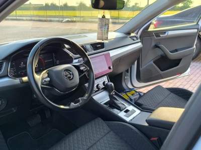 Skoda Superb Skoda Superb 2022 Station Wagon 2.0 TDI 150cv Bianco usata Verona