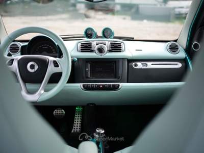 Smart ForTwo 1000 75 kW coupé BRABUS TAILOR MADE UNICA Oro usata Sant'Anastasia