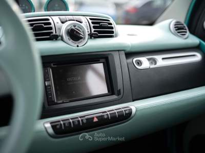 Smart ForTwo 1000 75 kW coupé BRABUS TAILOR MADE UNICA Oro usata Sant'Anastasia