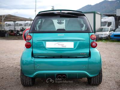 Smart ForTwo 1000 75 kW coupé BRABUS TAILOR MADE UNICA Oro usata Sant'Anastasia
