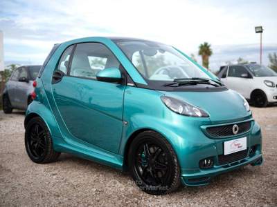 Smart ForTwo 1000 75 kW coupé BRABUS TAILOR MADE UNICA Oro usata Sant'Anastasia