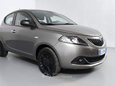 Lancia Ypsilon 1.0 FireFly 5 porte S&S Hybrid Ecochic Silver Grigio usata Paderno Dugnano