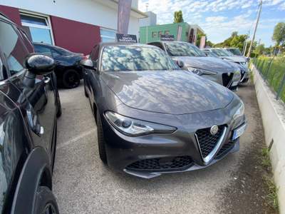 Alfa Romeo Giulia 2.2 t Business 160cv auto Grigio usata VENEZIA