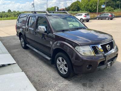 Nissan Navara Navara 2.5 TDI d.cab LE auto usata VENEZIA