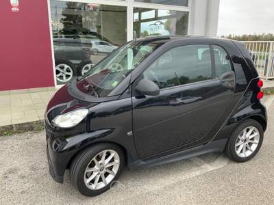 Smart ForTwo Fortwo 1.0 mhd coupe Passion 71cv FL Nero usata VENEZIA