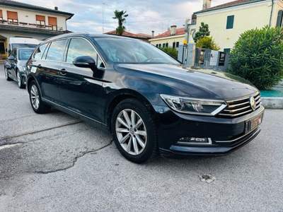 Volkswagen Passat 1.6 TDI Business BlueMotion Technology Nero usata Stra