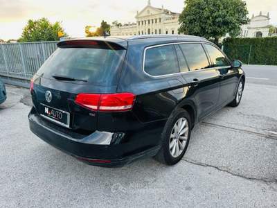 Volkswagen Passat 1.6 TDI Business BlueMotion Technology Nero usata Stra