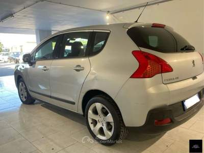 Peugeot 3008 1.6 8V HDi 112CV FAP ca.rob. Bus. Grigio usata San Giuseppe Vesuviano