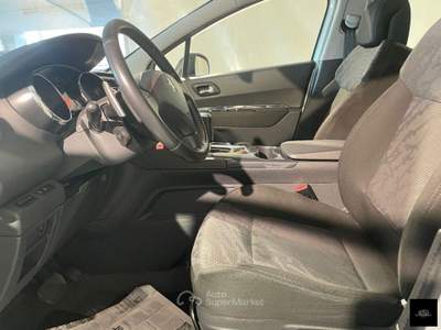 Peugeot 3008 1.6 8V HDi 112CV FAP ca.rob. Bus. Grigio usata San Giuseppe Vesuviano