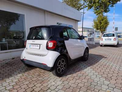 Smart ForTwo EQ Passion Bianco usata San Giovanni Teatino