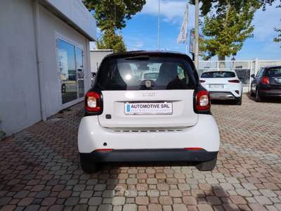 Smart ForTwo EQ Passion Bianco usata San Giovanni Teatino