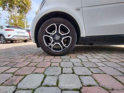 Smart ForTwo EQ Passion Bianco usata San Giovanni Teatino