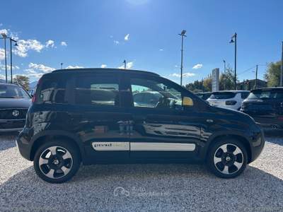 Fiat Panda Panda 1.0 FireFly S&S Hybrid Pandina Nero usata Massa