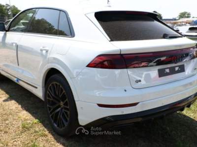 Audi Q8 SUV 55 TFSI e quattro tiptronic S line edition Bianco usata Liscate
