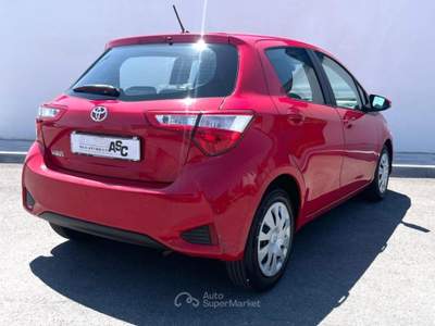 Toyota Yaris 1.0 BENZ 72 CV 5 porte Cool ADATTA A NEOPATENTATI Nero usata Bra